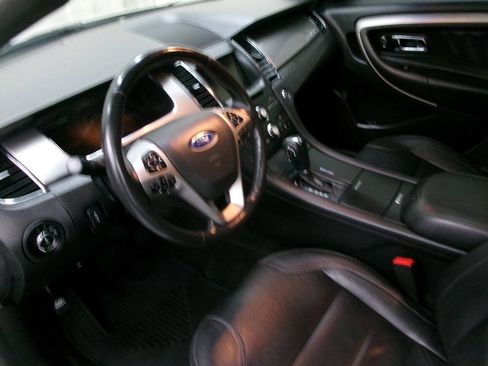 Used 2013 Ford Taurus SEL FWD image 14