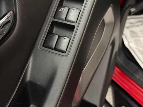 Used 2022 Nissan Frontier SV RWD image 23