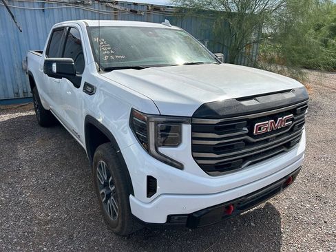 Used 2025 GMC Sierra 1500 AT4 AWD/4WD image 3