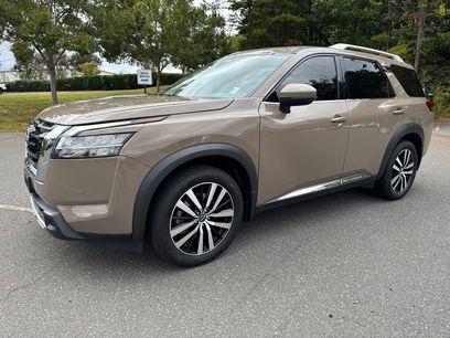 Used 2023 Nissan Pathfinder Platinum