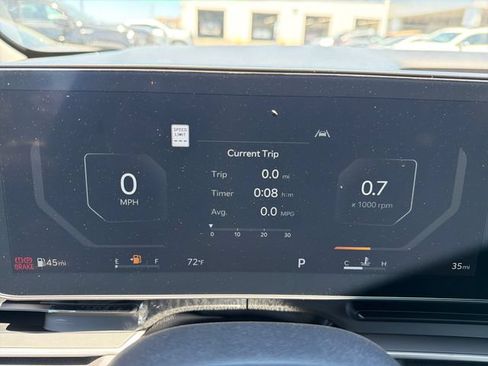 New 2026 Kia Carnival SX FWD image 11
