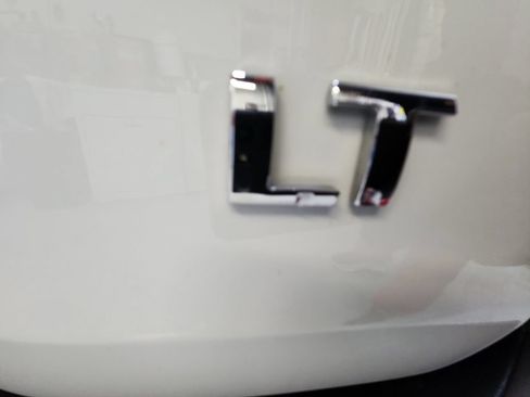 Certified 2023 Chevrolet Traverse LT AWD/4WD image 35