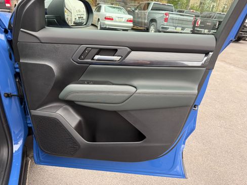 New 2026 GMC Terrain AT4 w/ LPO, Floor Liner Package AWD/4WD image 23