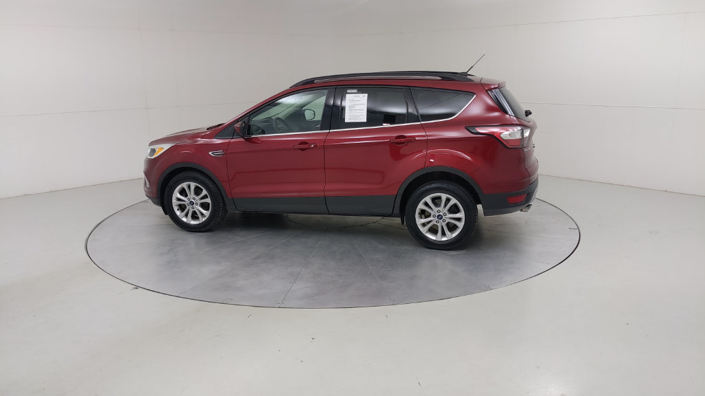 Certified 2018 Ford Escape SE FWD image 17