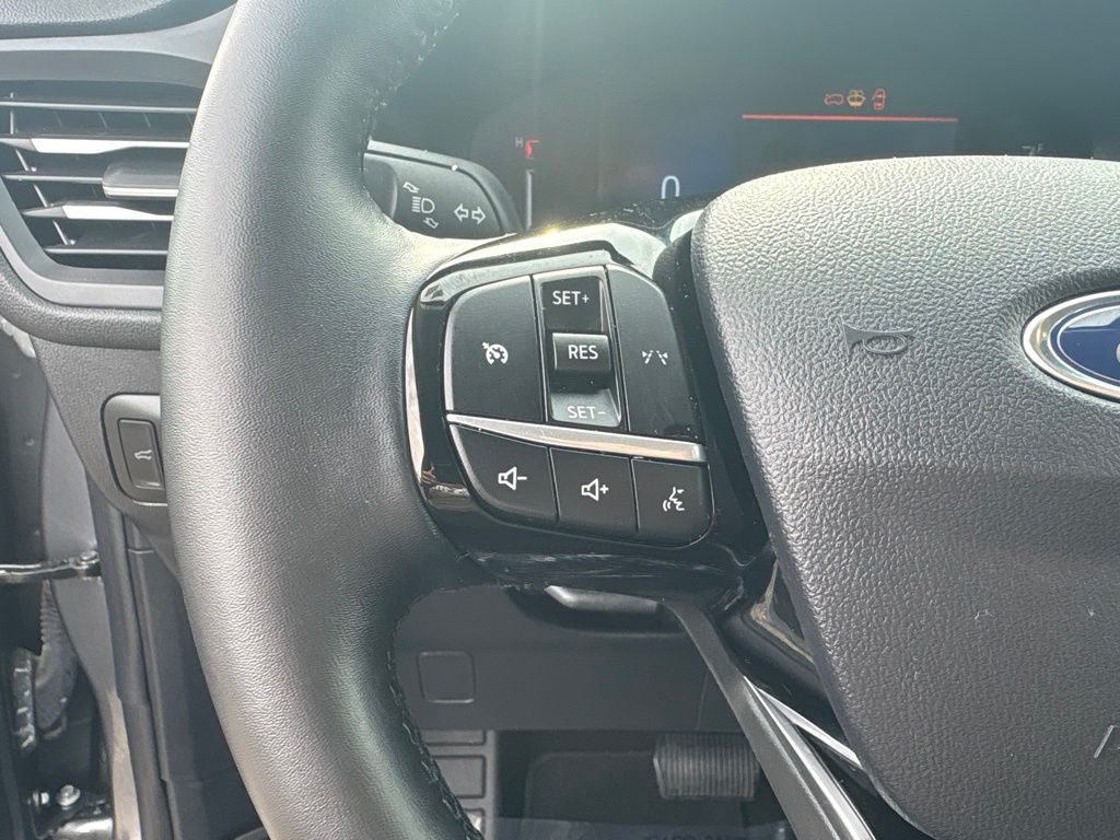 Used 2025 Ford Escape Active w/ Cold Weather Package FWD image 18