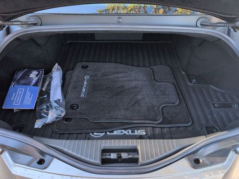 Used 2018 Lexus LC 500 Coupe w/ Touring Package image 10