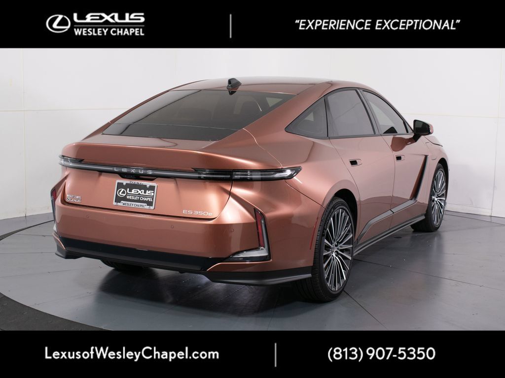 New 2026 Lexus ES 350e w/ Cold Area Package FWD image 4