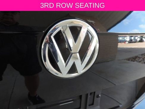 Used 2018 Volkswagen Tiguan SEL Premium FWD image 19