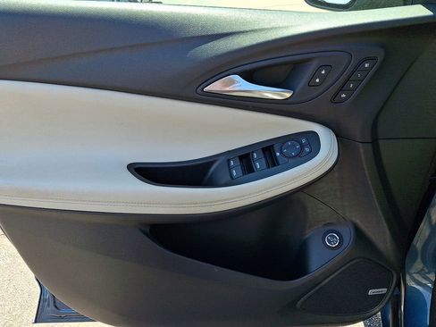 Certified 2024 Buick Encore GX Avenir w/ Avenir Convenience Package AWD/4WD image 14