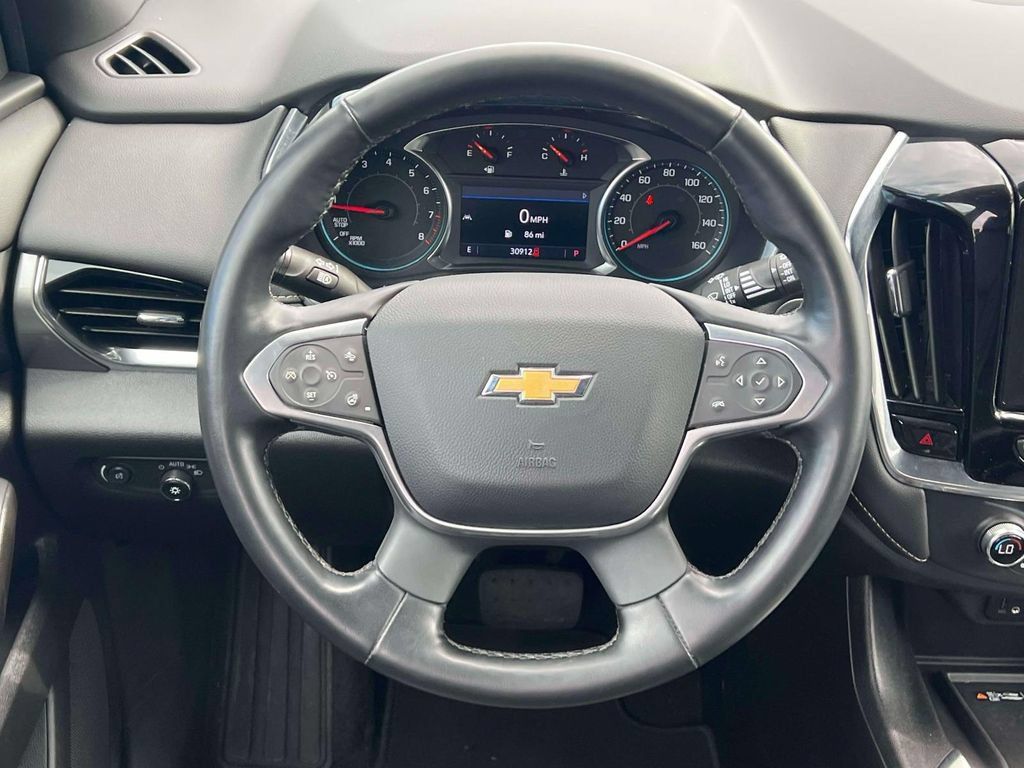 Used 2023 Chevrolet Traverse LT AWD/4WD image 13
