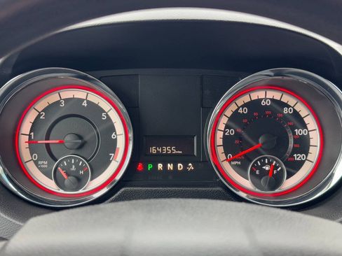 Used 2017 Dodge Grand Caravan SE FWD image 17