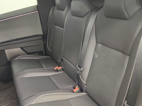 Used 2024 Tesla Cybertruck AWD Crew Cab image 35