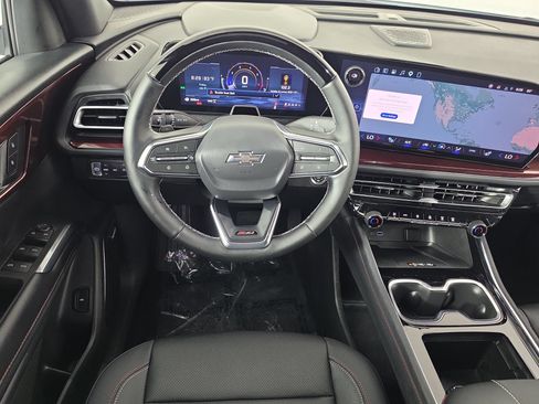 Used 2026 Chevrolet Traverse Z71 w/ Enhanced Driving Package AWD/4WD image 36