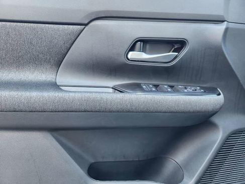 New 2026 Nissan Kicks SV image 17