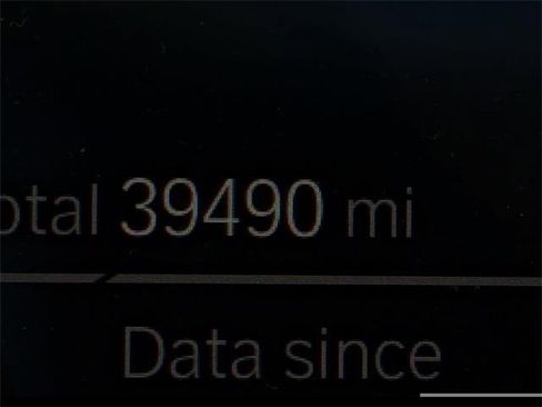 Used 2021 BMW 540i w/ Premium Package image 32