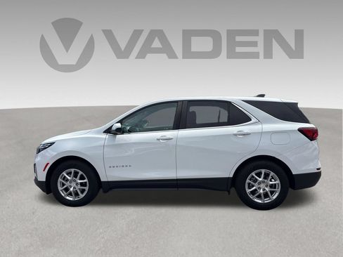 Used 2023 Chevrolet Equinox LT w/ Driver Convenience Package FWD image 17