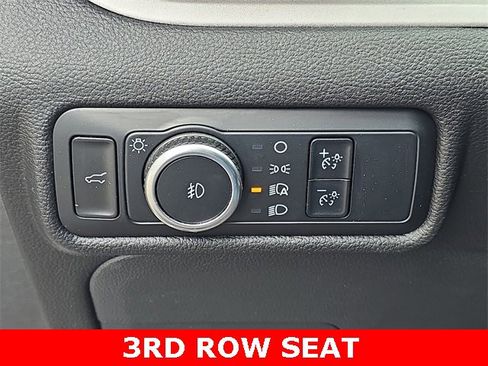 Used 2023 Ford Explorer XLT w/ Equipment Group 202A image 24