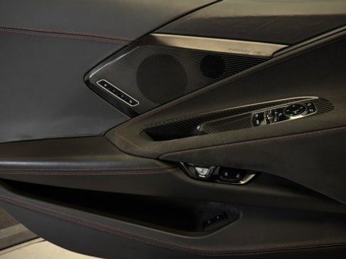 Used 2023 Chevrolet Corvette Stingray Premium Cpe w/ Z51 Performance Package image 14