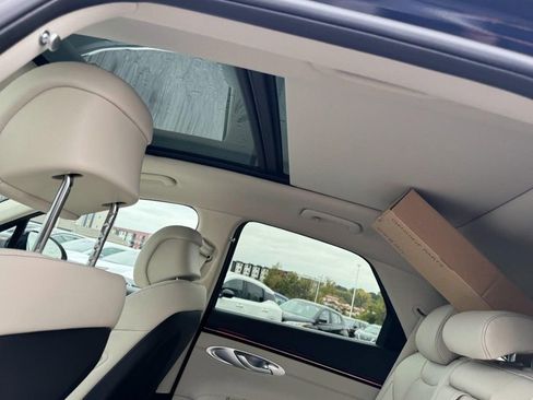 New 2026 Genesis GV70 2.5T Select AWD/4WD image 8