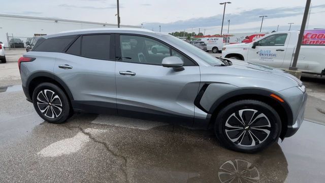 Used 2024 Chevrolet Blazer EV LT AWD/4WD image 3