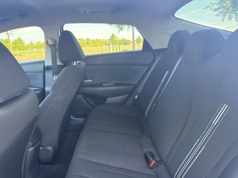 Used 2021 Hyundai Elantra SEL w/ Convenience Package FWD image 26