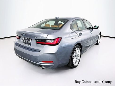 Used 2023 BMW 330i xDrive Sedan w/ Premium Package AWD/4WD image 7