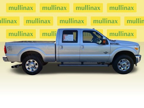 Used 2015 Ford F250 Lariat w/ Chrome Package image 2