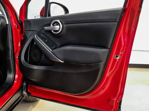 Used 2017 FIAT 500X Trekking image 44