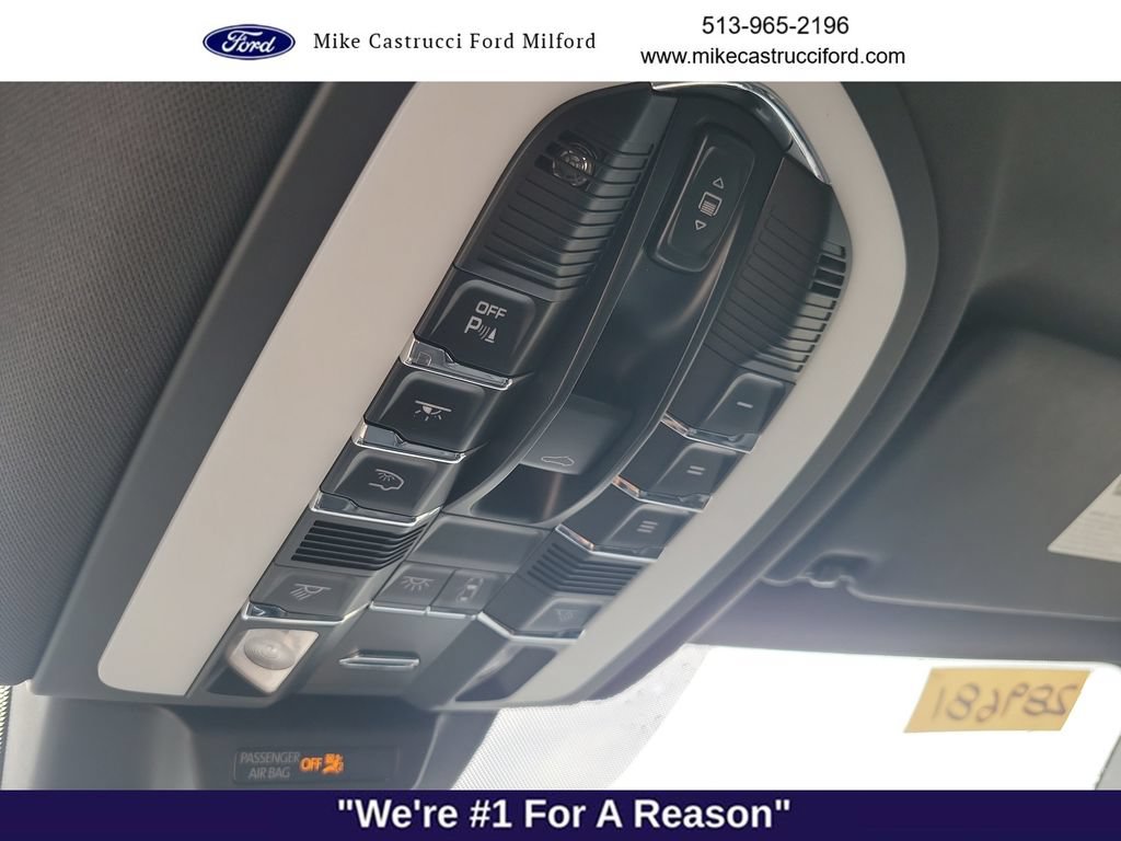 Used 2024 Porsche Macan AWD/4WD image 20