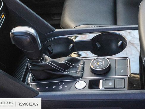 Used 2023 Volkswagen Atlas SE w/ Black Wheel Package image 22