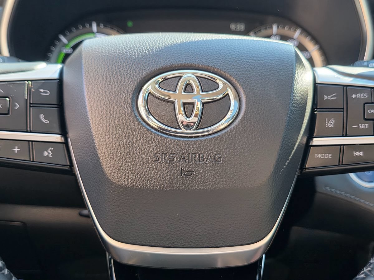 Used 2021 Toyota Highlander Platinum AWD/4WD image 39
