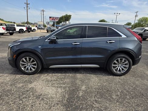 Used 2019 Cadillac XT4 Premium Luxury w/ Enhanced Visibility Package FWD image 4