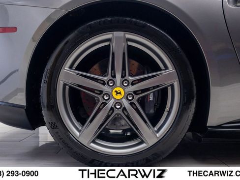Used 2016 Ferrari F12 Berlinetta RWD image 35