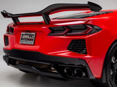 Used 2023 Chevrolet Corvette Stingray Preferred Cpe w/ Z51 Performance Package RWD image 40