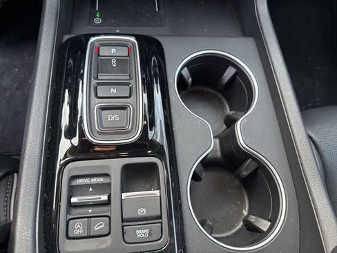 Certified 2025 Honda Pilot Elite image 32