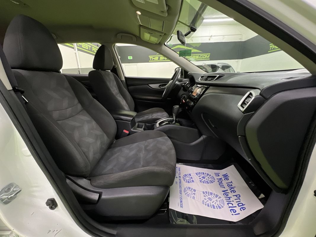 Used 2016 Nissan Rogue S AWD/4WD image 28