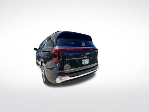 Used 2026 Kia Carnival SX FWD image 10