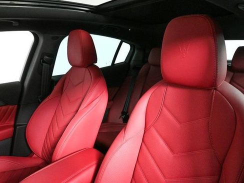 New 2025 Maserati Grecale Modena image 2