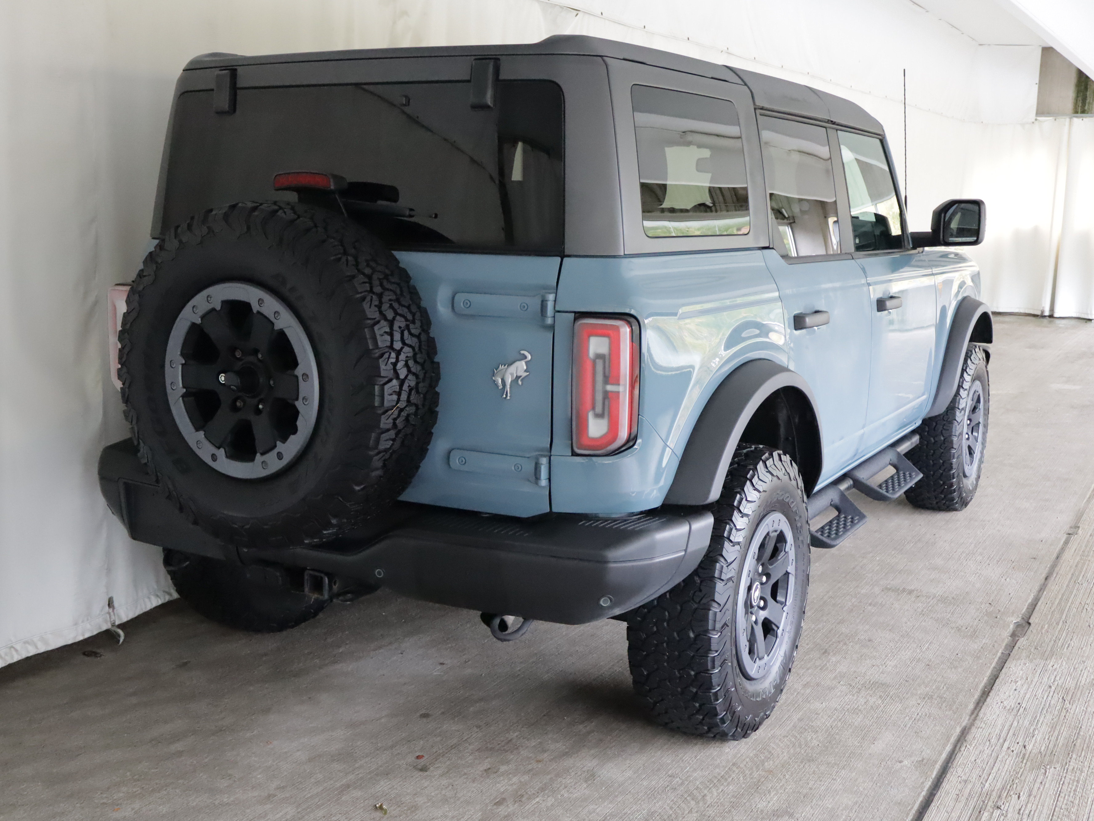 Used 2023 Ford Bronco Badlands AWD/4WD image 8