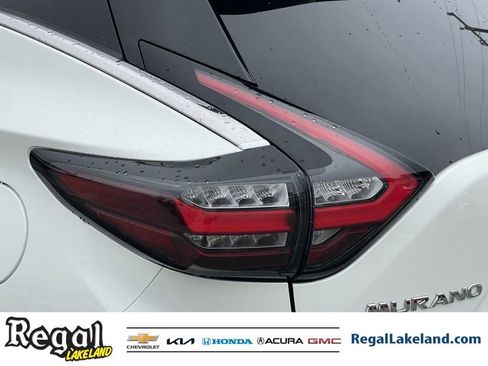 Used 2021 Nissan Murano SL w/ SL Moonroof Package image 8