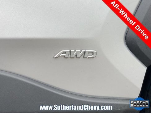 Used 2023 Toyota RAV4 Limited image 12