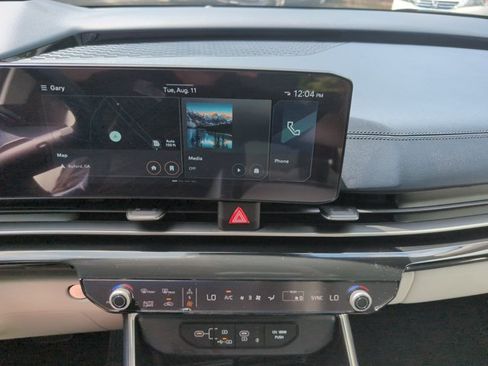 Used 2025 Kia Carnival SX Prestige FWD image 15