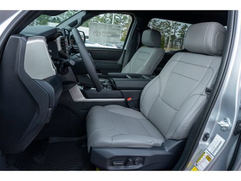 Used 2026 Toyota Tundra SR5 w/ SR5 Premium Package AWD/4WD image 11