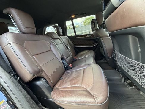 Used 2014 Mercedes-Benz GL 450 4MATIC image 20