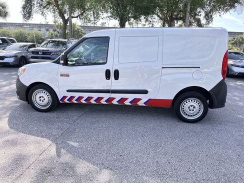 Used 2021 RAM ProMaster City Tradesman FWD image 3