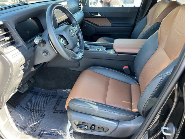 Certified 2026 Lexus GX 550 w/ Cold Area Package AWD/4WD image 9