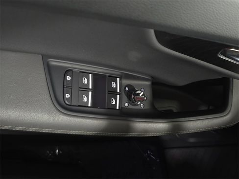 Used 2023 Audi Q8 Premium Plus w/ Premium Plus Package image 21