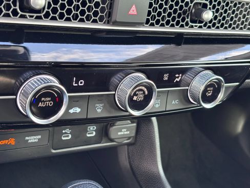 Certified 2025 Honda Civic LX image 29