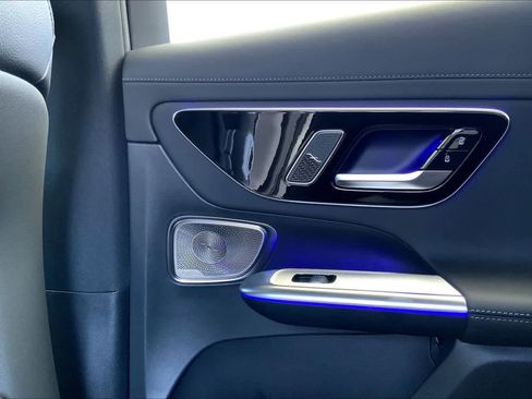 Certified 2025 Mercedes-Benz GLC 300 4MATIC image 22