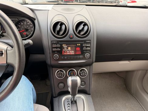 Used 2013 Nissan Rogue SV FWD image 11